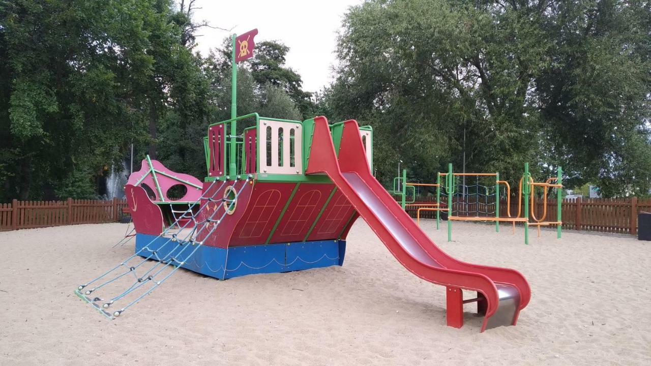 Studio Red Kot Зелёна-Гура Экстерьер фото